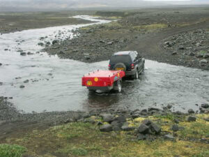 Aart Kok Zambezi Original tenttrailer vouwwagen op weg water IJsland