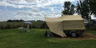 Aart Kok Zambezi tenttrailer op camping de Horizon in Schoorl