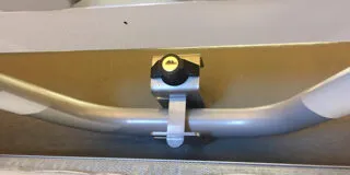 Zambezi softtop lock slot op het bed in de vouwwagen