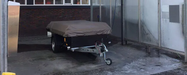 Aart Kok Livingstone vouwwagen in wasstraat