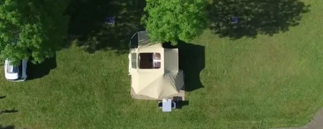 Zambezi River Lodge tenttrailer met panoramadak vanuit de lucht