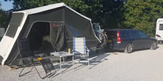 Aart Kok Zambezi Orignial tenttrailer op overnachtingscamping