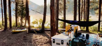 Meest Unieke campings op aarde met Aart Kok vouwwagen