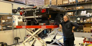 Remco bij Aart Kok Adventure vouwwagens Heemstede