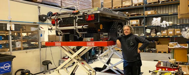 Remco bij Aart Kok Adventure vouwwagens Heemstede