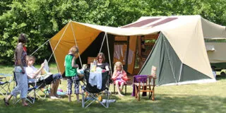 Aart Kok Adventure vouwwagen vario luifel op de camping