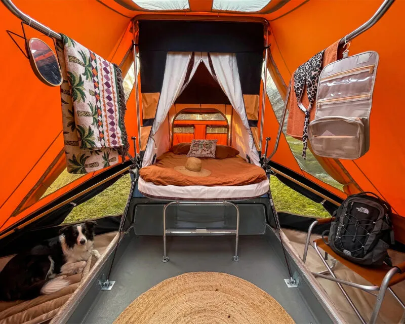 Daarom Aart Kok Zambezi Tuareg tenttrailer interieur